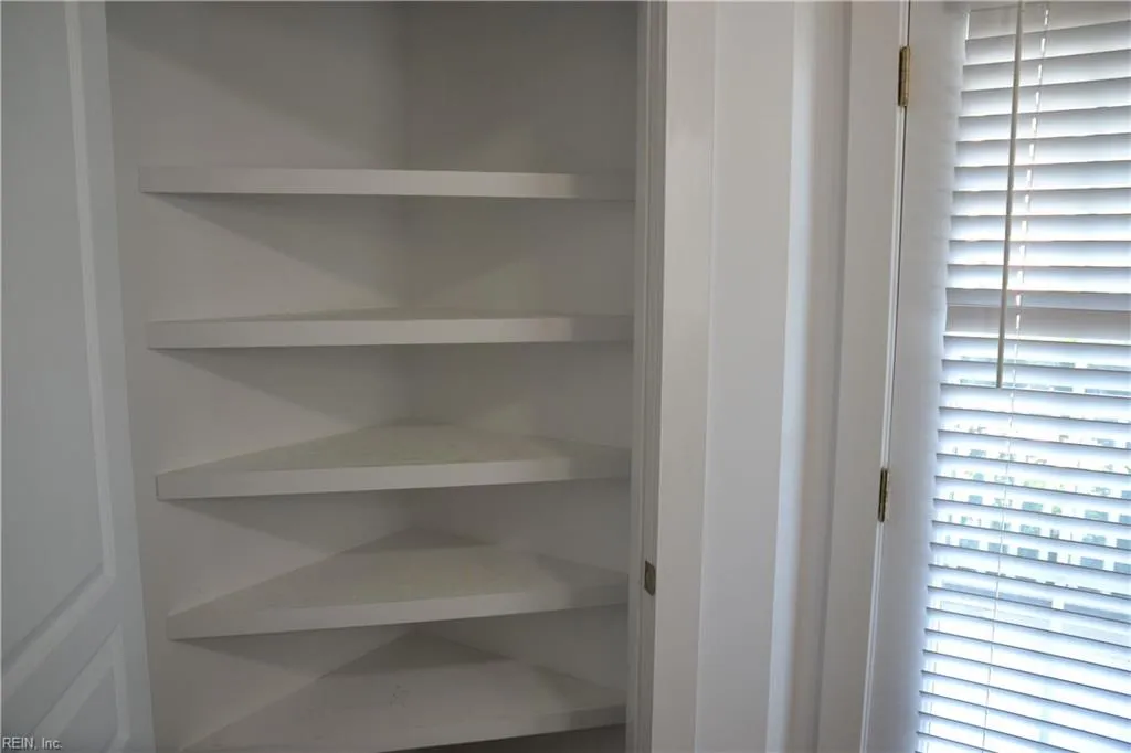 Norfolk, Virginia 23510, United States, 1 Bedroom Bedrooms, ,1 BathroomBathrooms,Residential,Active,123191