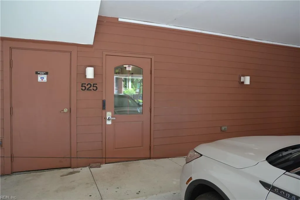 Norfolk, Virginia 23510, United States, 1 Bedroom Bedrooms, ,1 BathroomBathrooms,Residential,Active,123191