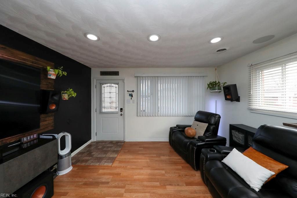 Photo of 1022 Basie Crest, Portsmouth, VA 23701 (MLS # 10613158)