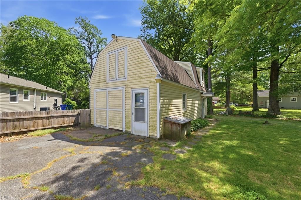 Photo of 406 Teepee Drive, Newport News, VA 23602 (MLS # 10630575)