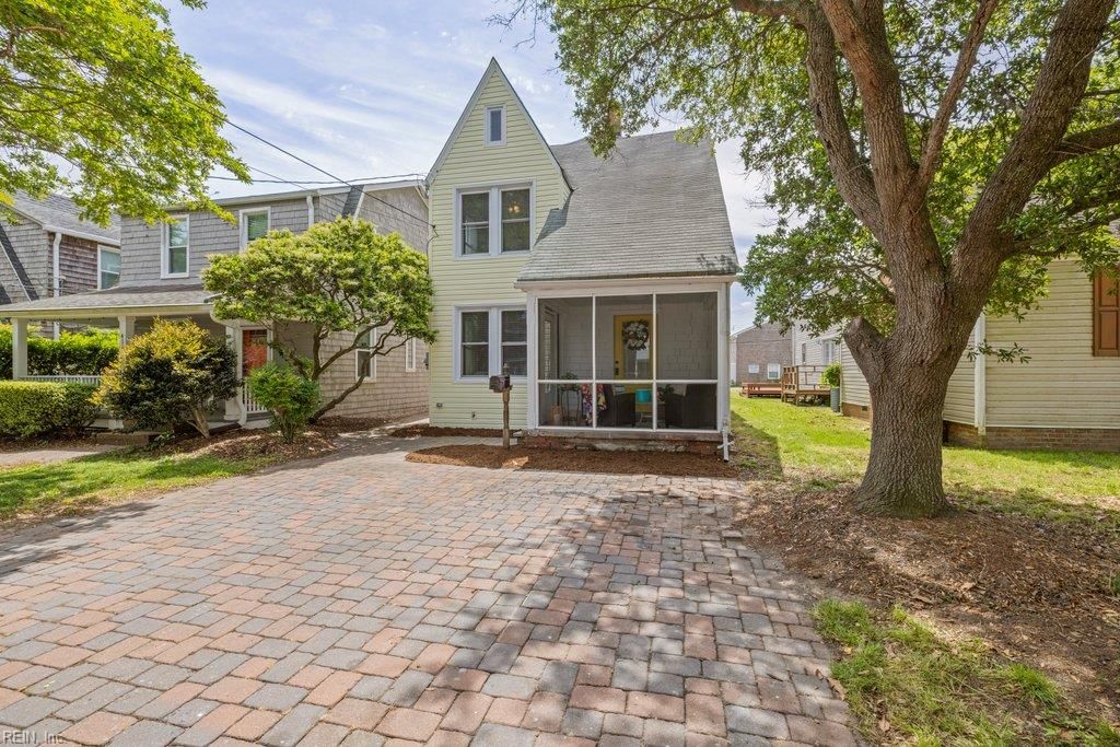 Photo of 412 26th Street, Virginia Beach, VA 23451 (MLS # 10633625)
