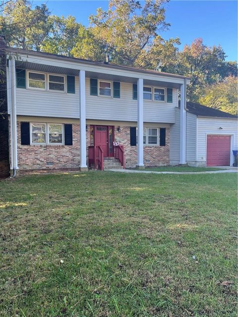 Photo of 137 Linbrook Drive, Newport News, VA 23602 (MLS # 10606713)