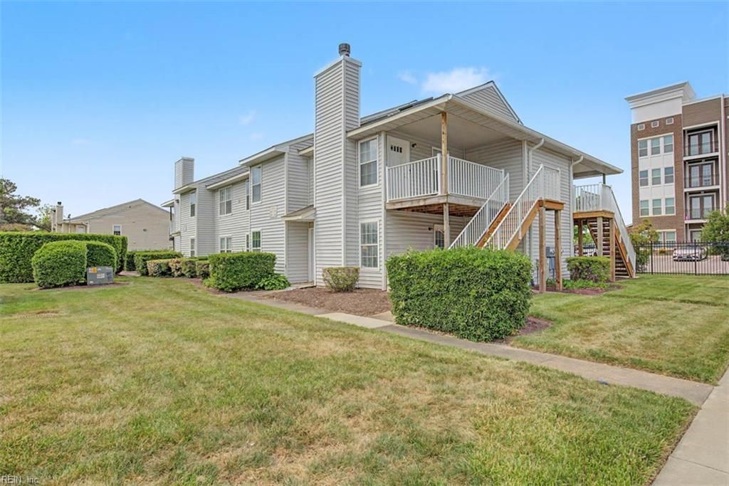 Photo of 5622 Summit Arch, Virginia Beach, VA 23462 (MLS # 10632208)