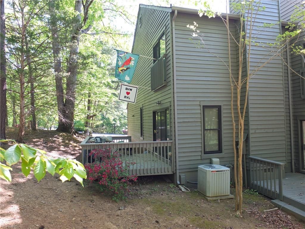 Photo of 9747 Groundhog Drive, Richmond, VA 23235 (MLS # 10633178)