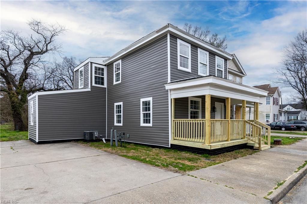 Photo of 2803 Elm Avenue, Portsmouth, VA 23704 (MLS # 10623833)