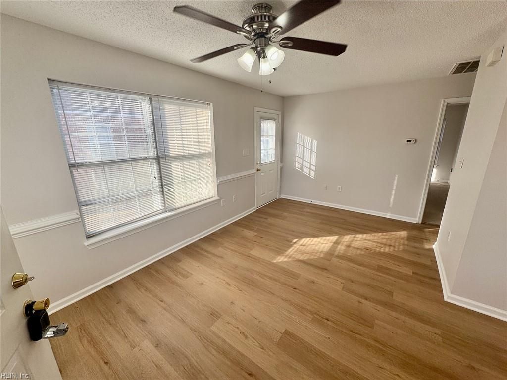 Photo of 1562 Indiana Avenue #1562, Virginia Beach, VA 23454 (MLS # 10619645)