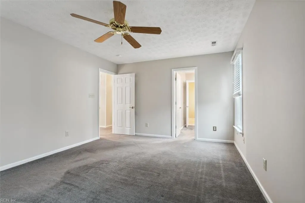 Smithfield, Virginia 23430, United States, 5 Bedrooms Bedrooms, ,4 BathroomsBathrooms,Residential,Active,31945