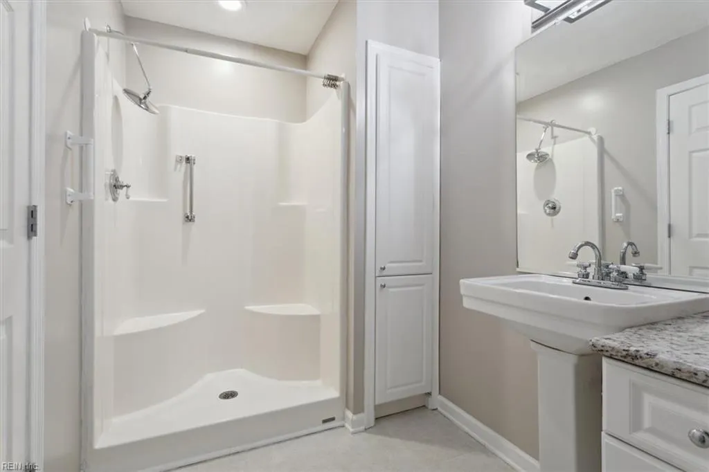 Smithfield, Virginia 23430, United States, 5 Bedrooms Bedrooms, ,4 BathroomsBathrooms,Residential,Active,31945