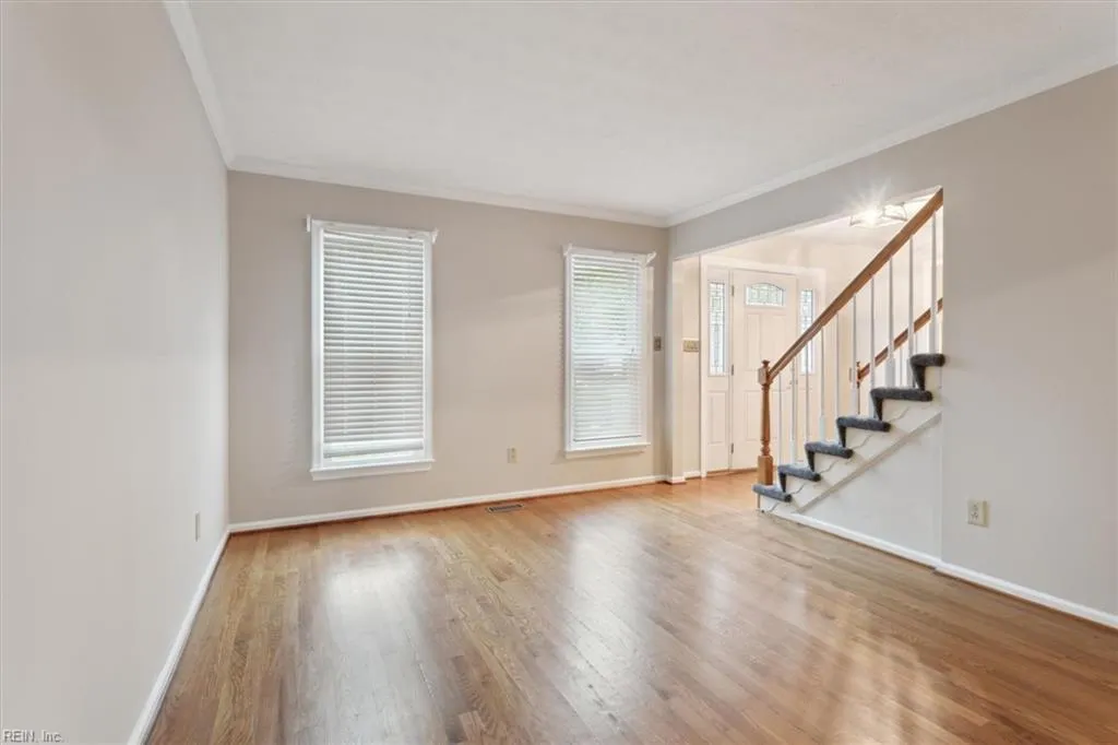 Smithfield, Virginia 23430, United States, 5 Bedrooms Bedrooms, ,4 BathroomsBathrooms,Residential,Active,31945