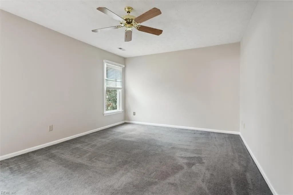 Smithfield, Virginia 23430, United States, 5 Bedrooms Bedrooms, ,4 BathroomsBathrooms,Residential,Active,31945