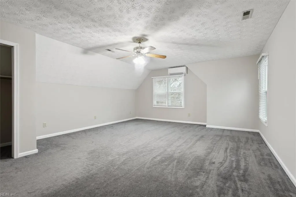 Smithfield, Virginia 23430, United States, 5 Bedrooms Bedrooms, ,4 BathroomsBathrooms,Residential,Active,31945