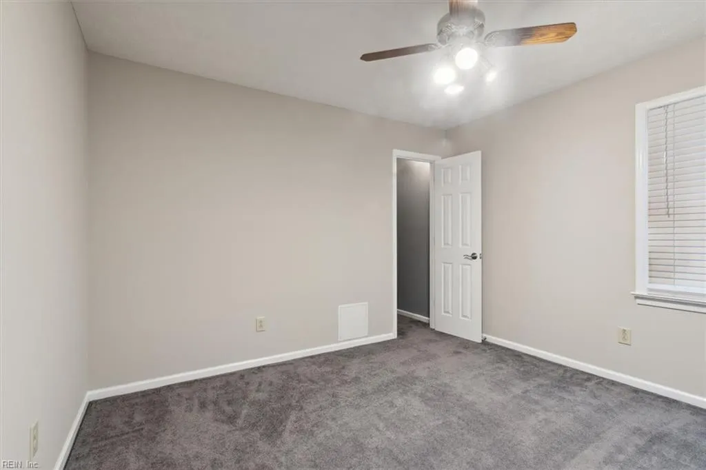 Smithfield, Virginia 23430, United States, 5 Bedrooms Bedrooms, ,4 BathroomsBathrooms,Residential,Active,31945