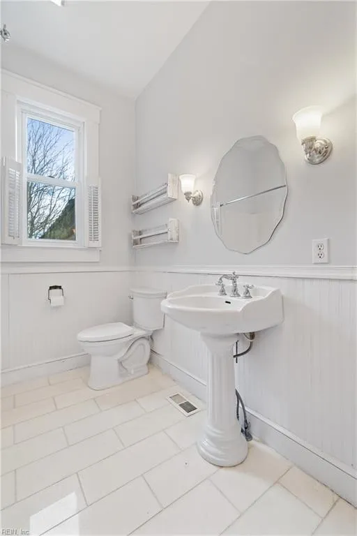 Moyock, North Carolina 27958, United States, 3 Bedrooms Bedrooms, ,3 BathroomsBathrooms,Residential,Pending,40506