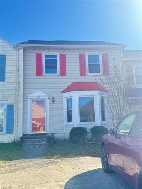 Photo of 4757 Marlwood Way, Virginia Beach, VA 23462 (MLS # 10610413)