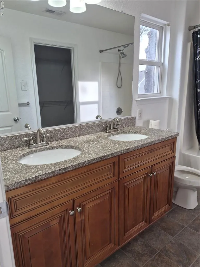 Chesapeake, Virginia 23320, United States, 4 Bedrooms Bedrooms, ,3 BathroomsBathrooms,Residential,Active,256888