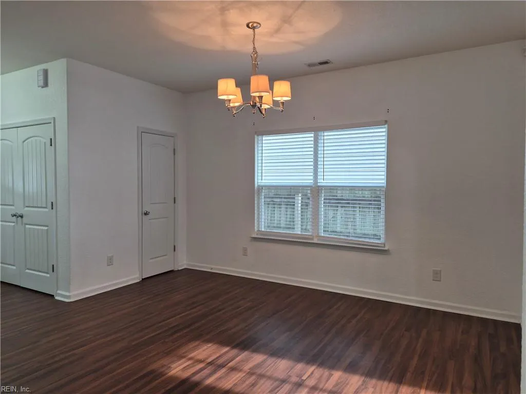 Chesapeake, Virginia 23320, United States, 4 Bedrooms Bedrooms, ,3 BathroomsBathrooms,Residential,Active,256888