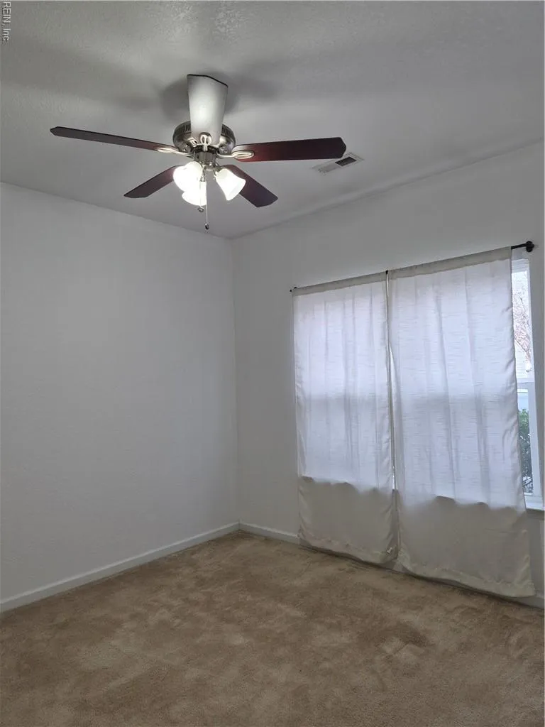 Chesapeake, Virginia 23320, United States, 4 Bedrooms Bedrooms, ,3 BathroomsBathrooms,Residential,Active,256888