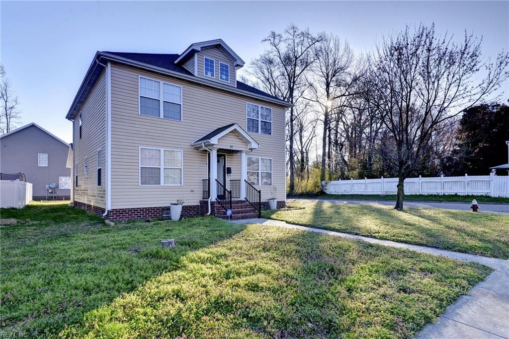 Photo of 11 Sherazi Drive, Hampton, VA 23663 (MLS # 10626164)