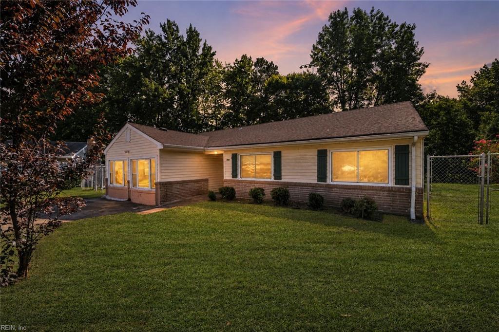 Photo of 700 Saxon Court, Chesapeake, VA 23323 (MLS # 10648631)