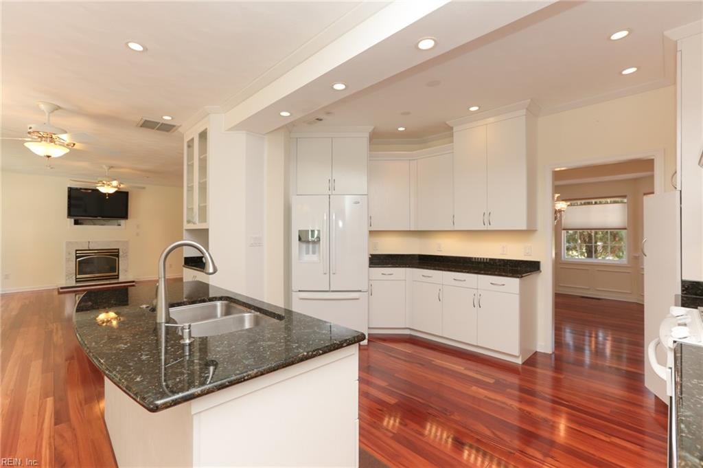 Photo of 134 Whimbrel Drive, Suffolk, VA 23435 (MLS # 10642823)