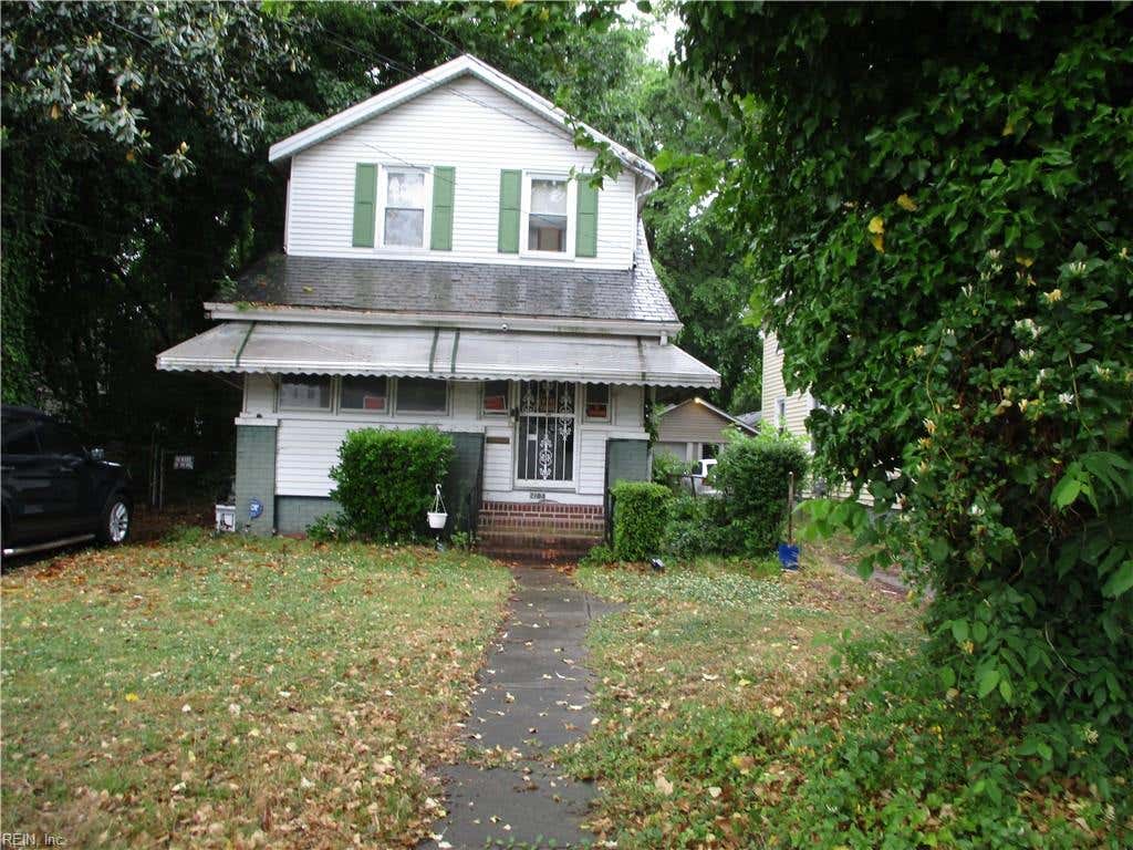 Photo of 2104 ELM Avenue, Portsmouth, VA 23704 (MLS # 10644605)