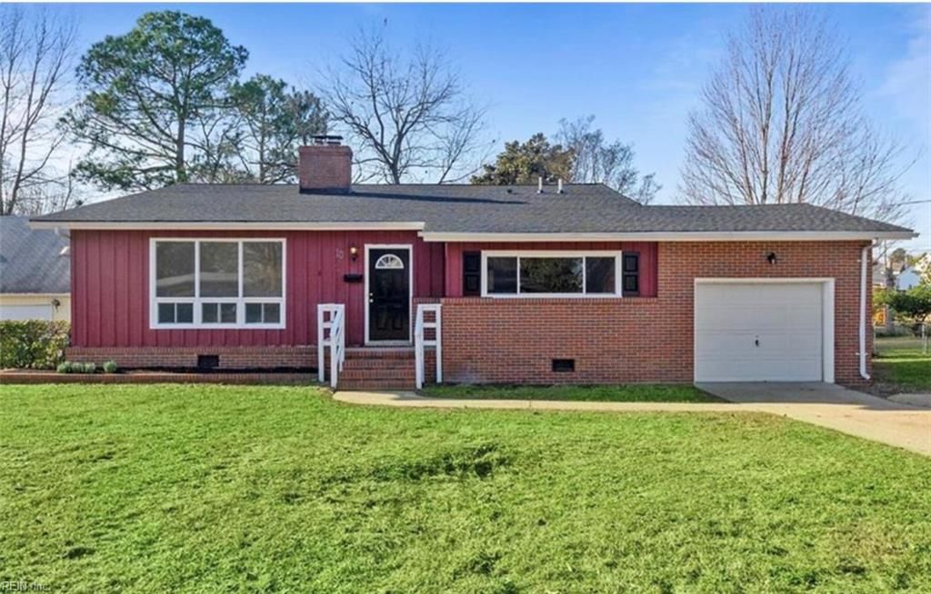 Photo of 10 Barron Drive, Newport News, VA 23608 (MLS # 10634203)