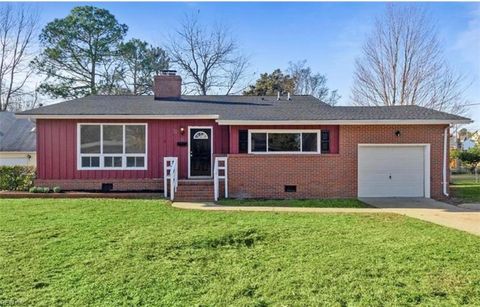 Photo of 10 Barron Drive, Newport News, VA 23608 (MLS # 10634203)