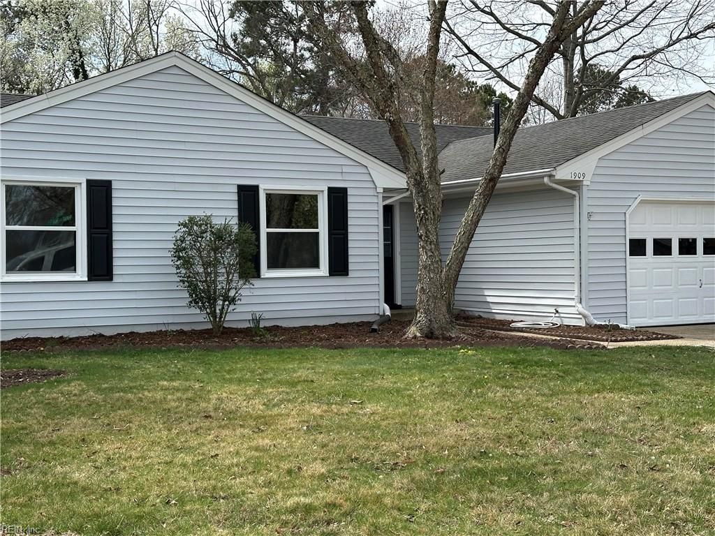 Photo of 1909 Ravencroft Lane, Virginia Beach, VA 23454 (MLS # 10625276)