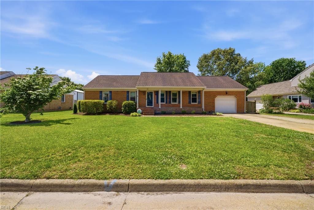 Photo of 711 Waterstock Court, Chesapeake, VA 23322 (MLS # 10633840)