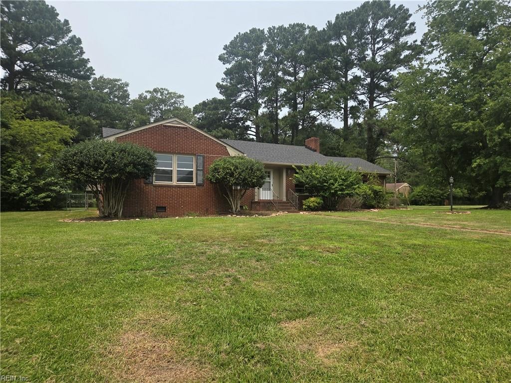 Photo of 3314 Dogwood Drive, Portsmouth, VA 23703 (MLS # 10644699)