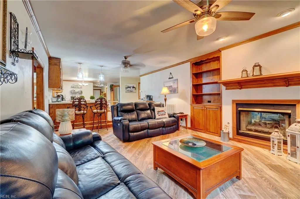 Suffolk, Virginia 23432, United States, 6 Bedrooms Bedrooms, ,4 BathroomsBathrooms,Residential,Active,197900