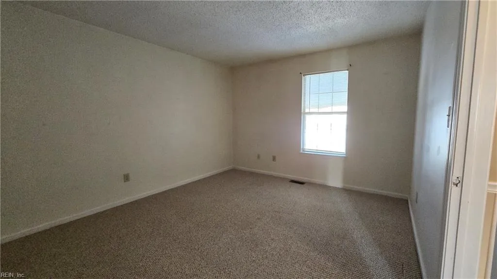 Newport News, Virginia 23602, United States, 3 Bedrooms Bedrooms, ,3 BathroomsBathrooms,Residential,Active,79470