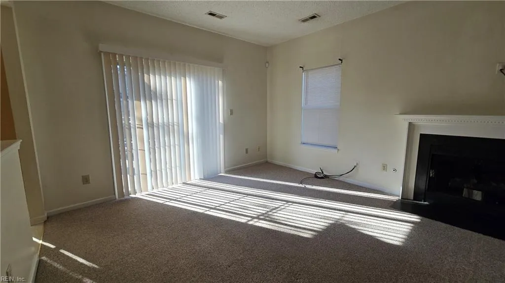 Newport News, Virginia 23602, United States, 3 Bedrooms Bedrooms, ,3 BathroomsBathrooms,Residential,Active,79470