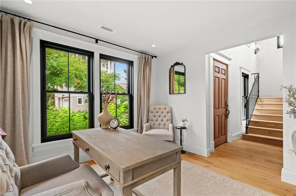 Virginia Beach, Virginia 23451, United States, 4 Bedrooms Bedrooms, ,3 BathroomsBathrooms,Residential,Active,173379