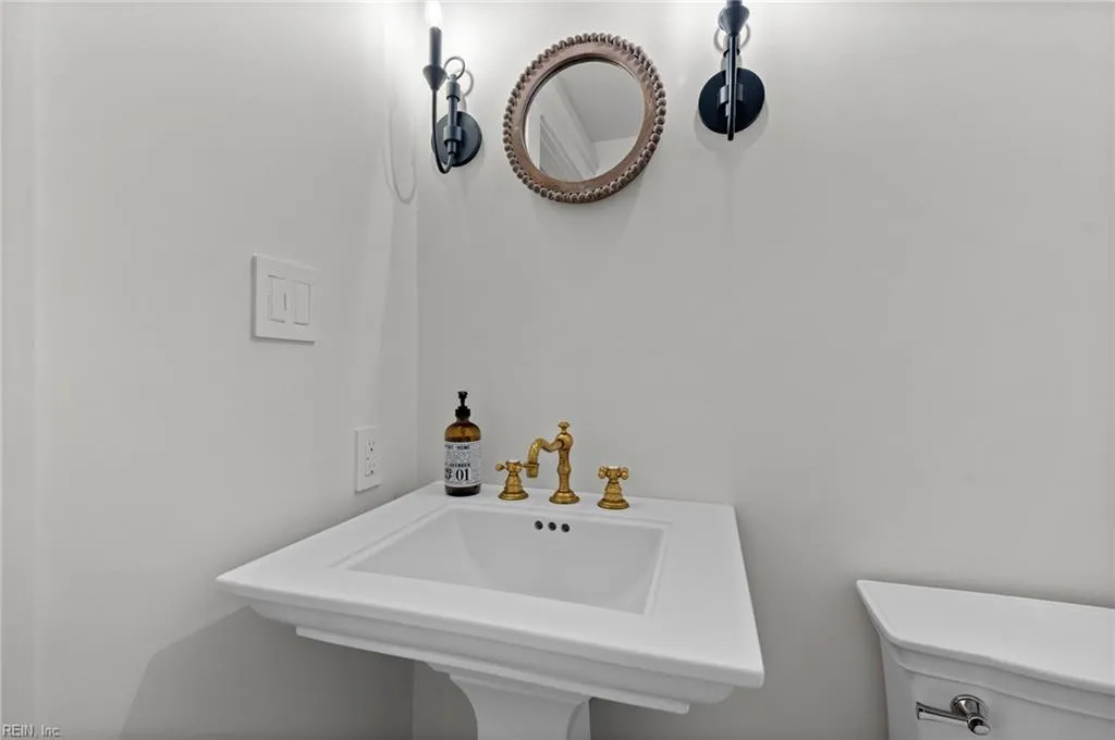 Virginia Beach, Virginia 23451, United States, 4 Bedrooms Bedrooms, ,3 BathroomsBathrooms,Residential,Active,173379