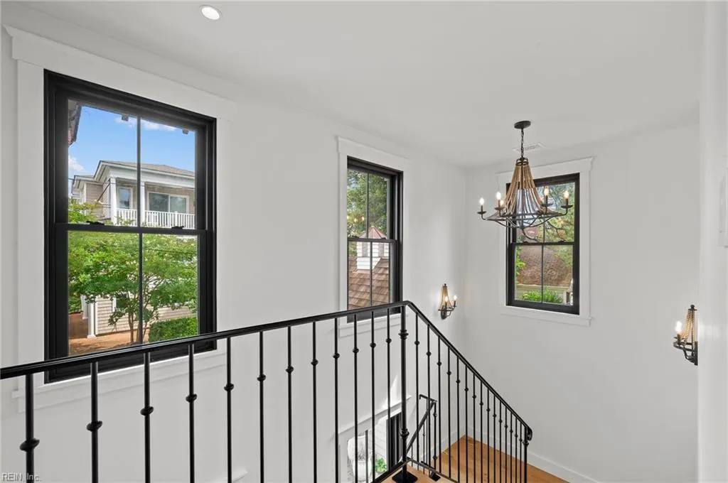 Virginia Beach, Virginia 23451, United States, 4 Bedrooms Bedrooms, ,3 BathroomsBathrooms,Residential,Active,173379