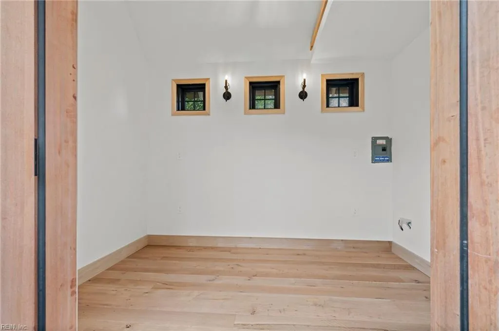 Virginia Beach, Virginia 23451, United States, 4 Bedrooms Bedrooms, ,3 BathroomsBathrooms,Residential,Active,173379