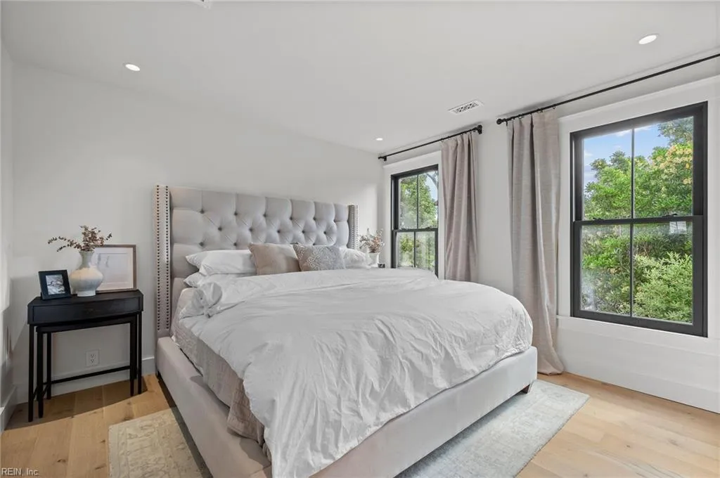 Virginia Beach, Virginia 23451, United States, 4 Bedrooms Bedrooms, ,3 BathroomsBathrooms,Residential,Active,173379