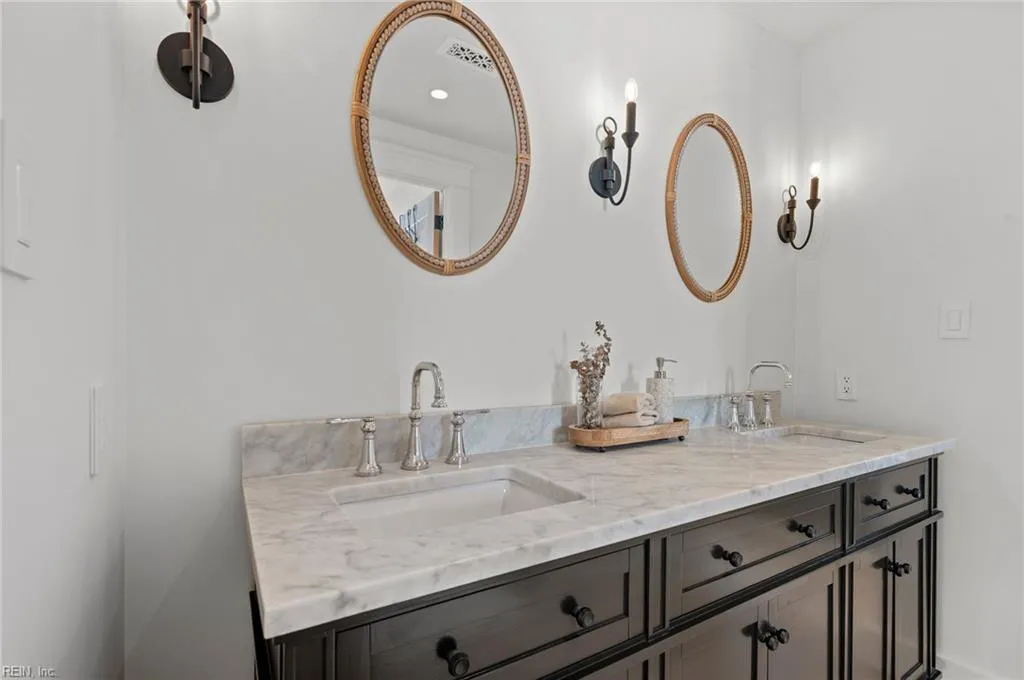 Virginia Beach, Virginia 23451, United States, 4 Bedrooms Bedrooms, ,3 BathroomsBathrooms,Residential,Active,173379