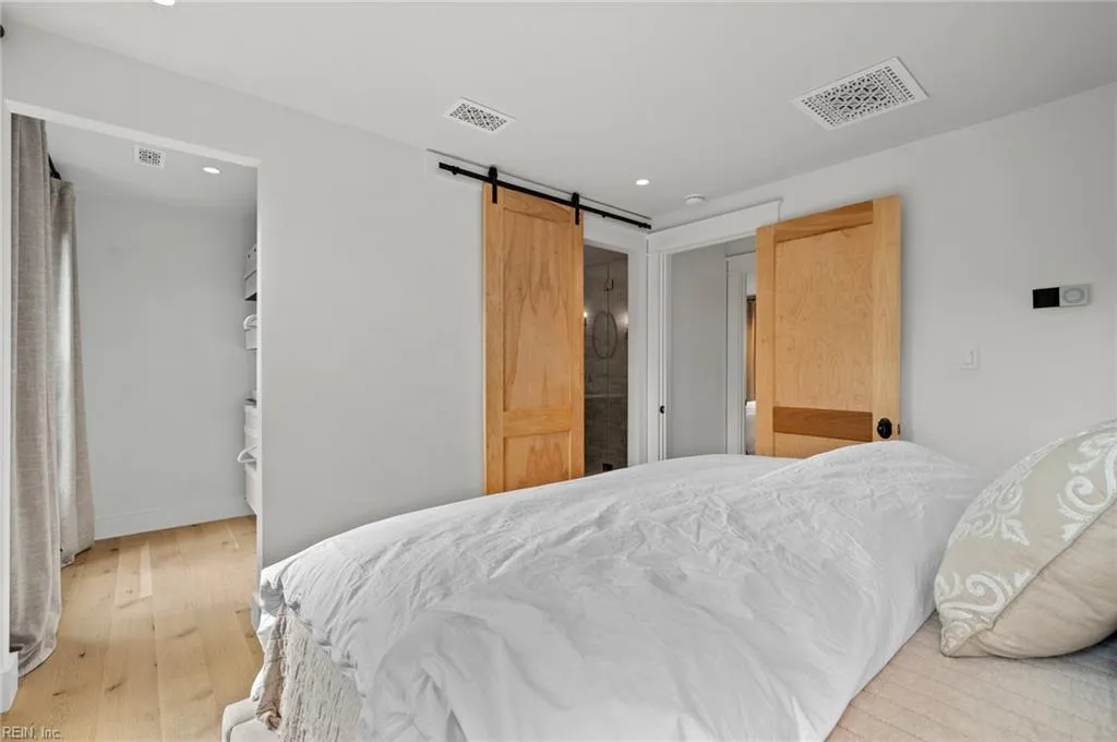 Virginia Beach, Virginia 23451, United States, 4 Bedrooms Bedrooms, ,3 BathroomsBathrooms,Residential,Active,173379