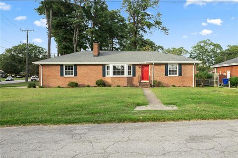 Photo of 4900 Briarwood Lane, Portsmouth, VA 23703 (MLS # 10605353)