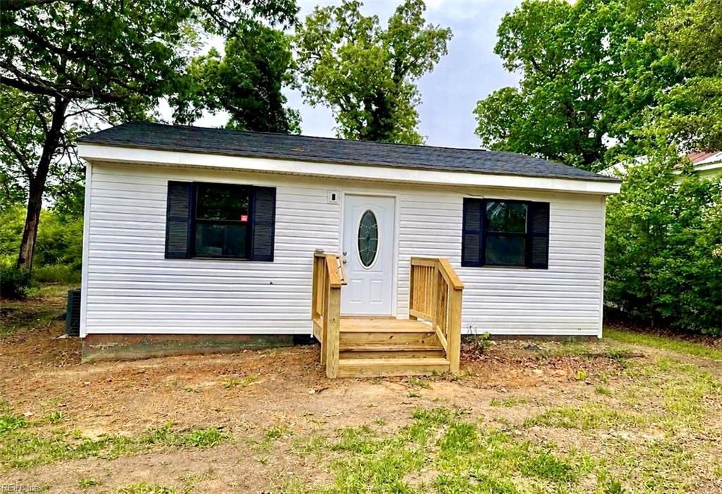 Photo of 15105 First Street, Dewitt, VA 23840 (MLS # 10634061)
