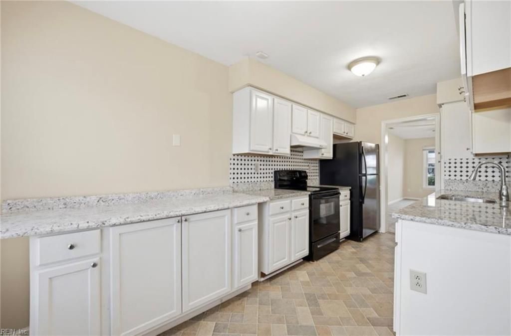 Photo of 5531 Old Guard Crescent, Virginia Beach, VA 23462 (MLS # 10629374)