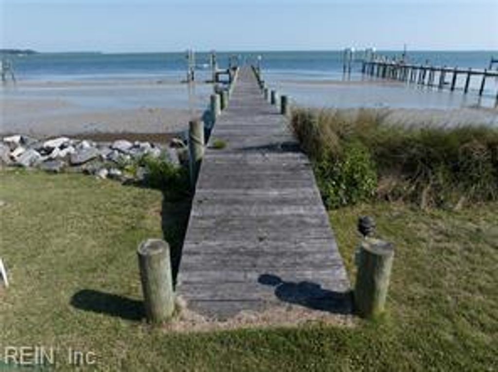 Photo of 247 Pond Point Place, Foster, VA 23056 (MLS # 10636682)