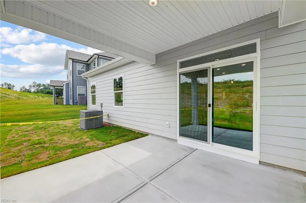 Windsor, Virginia 23487, United States, 3 Bedrooms Bedrooms, ,2 BathroomsBathrooms,Residential,Active,242928