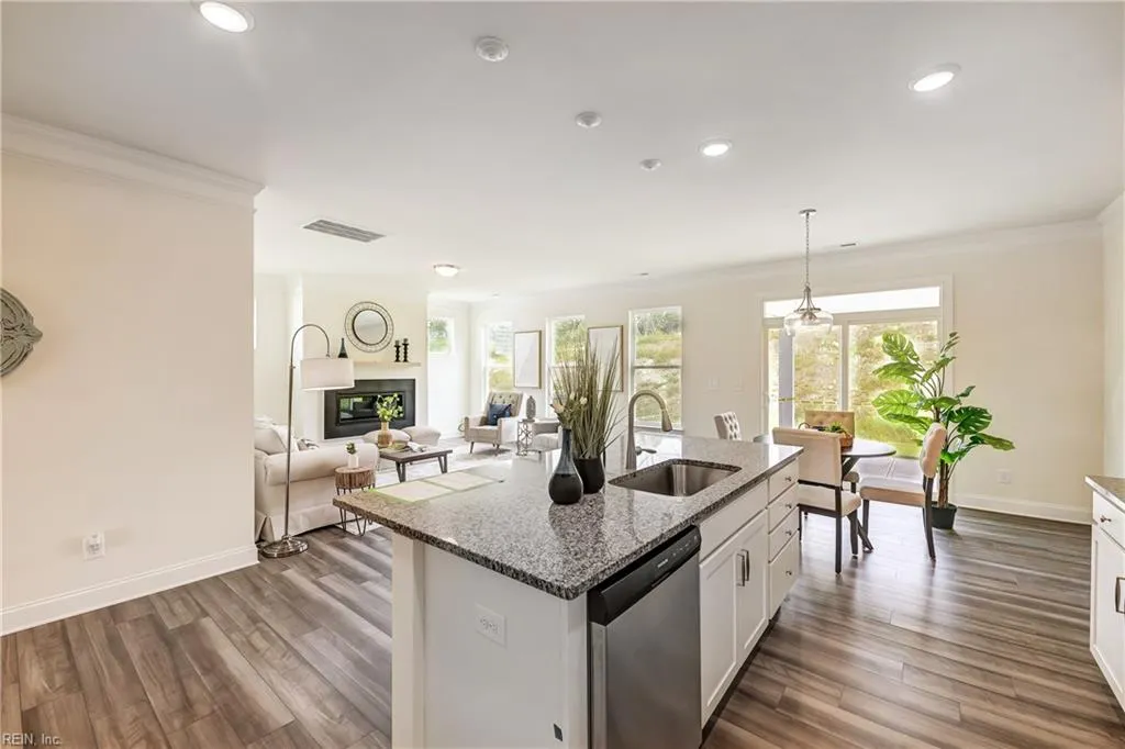 Windsor, Virginia 23487, United States, 3 Bedrooms Bedrooms, ,2 BathroomsBathrooms,Residential,Active,242928