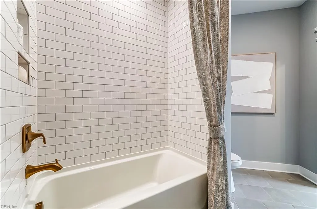 Windsor, Virginia 23487, United States, 3 Bedrooms Bedrooms, ,2 BathroomsBathrooms,Residential,Active,242928