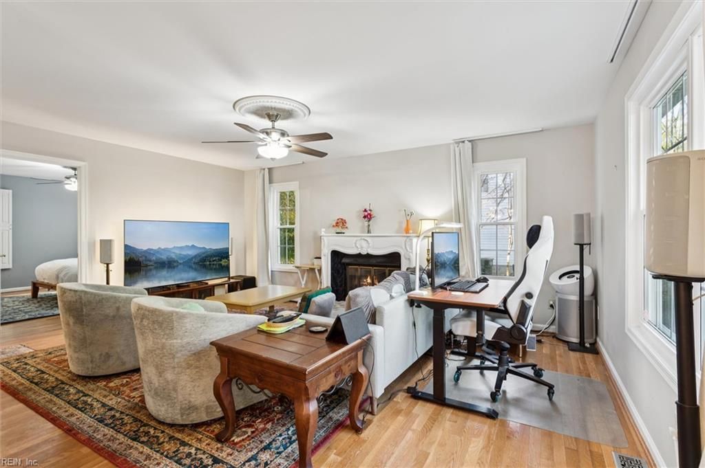 Photo of 909 Colonial Avenue, Williamsburg, VA 23185 (MLS # 10608077)