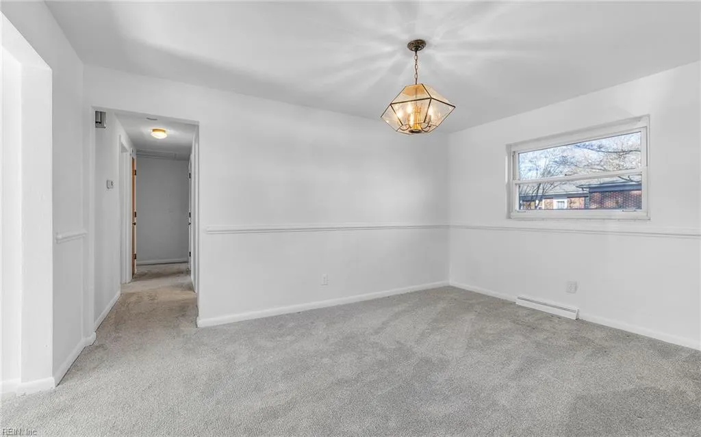 Norfolk, Virginia 23502, United States, 3 Bedrooms Bedrooms, ,3 BathroomsBathrooms,Residential,Pending,8594