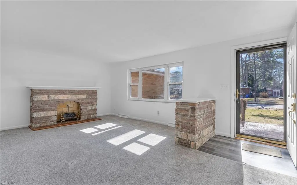 Norfolk, Virginia 23502, United States, 3 Bedrooms Bedrooms, ,3 BathroomsBathrooms,Residential,Pending,8594